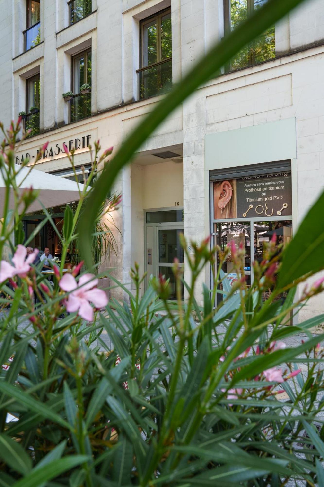 Appartement Tours Centre Avec Parking 4 P Exterior foto